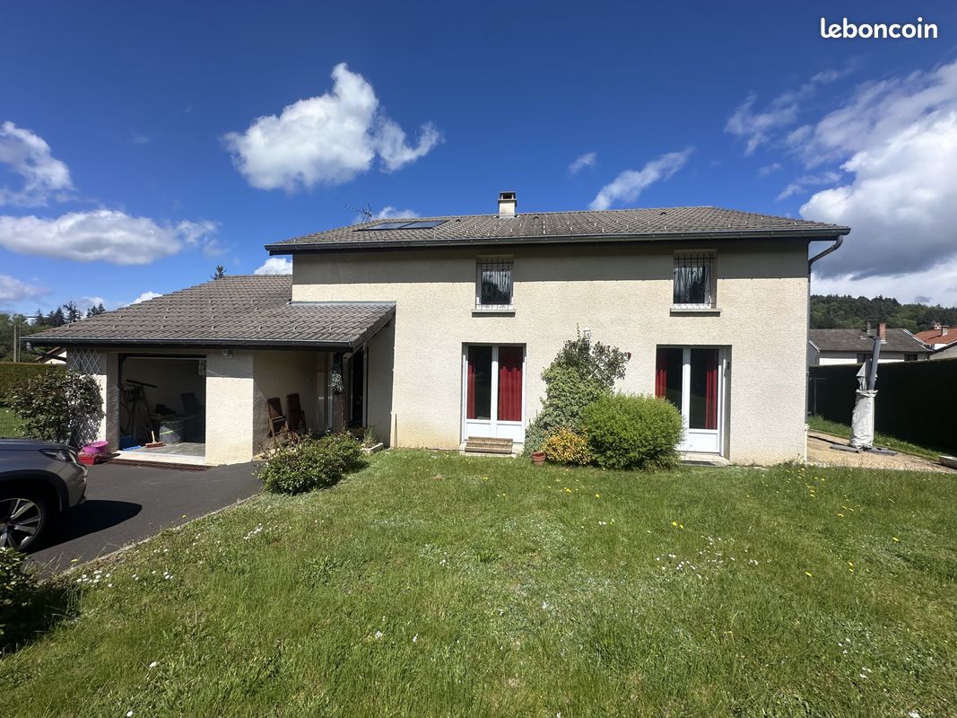 Maison 5 pièces 141 m² · à Yssingeaux · 141 m² · 285 000 €