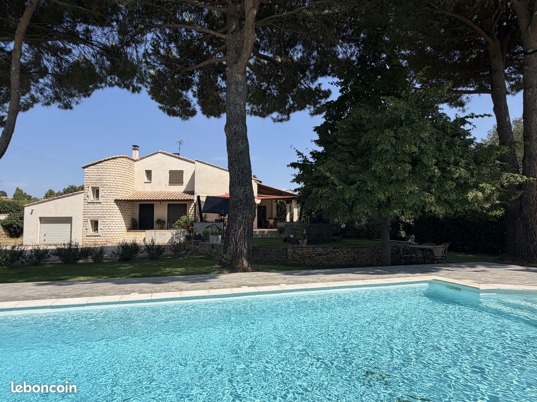 Maison 6 pièces 155 m² · à Saint-Quentin-la-Poterie · 155 m² · 739 000 €