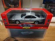 1/18 MAJORETTE BMW 850i - 1990 - Argent avec caractéristiques ouverture