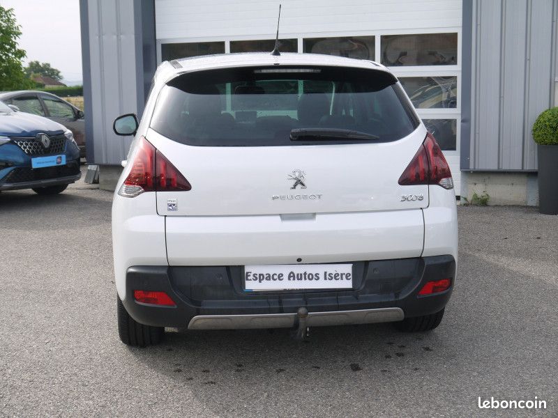 Peugeot 3008 HYBRID4 2.0 E-HDI FAP STYLE II ETG6 + ELECTRIC 37CH / ATTELAGE (image 7)
