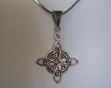 Pendentif Croix Celtique En Argent Sterling Véritable - Collier Avec Chaîne, Médaille Religieuse, Neuf Avec étiquettes