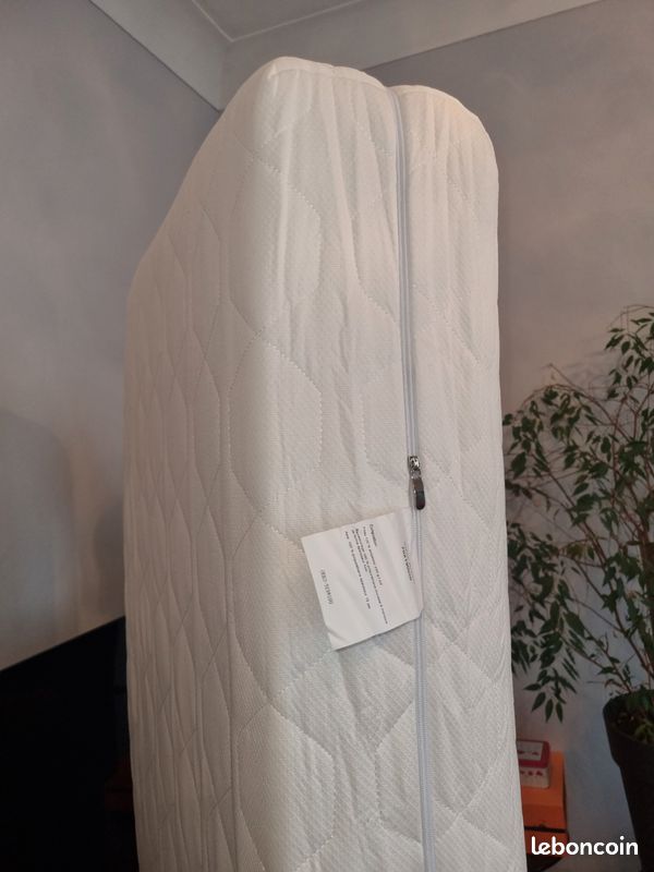 Matelas 70x190 23cm Ferme Mémoire de Forme Poli latex comme neuf (image 3)