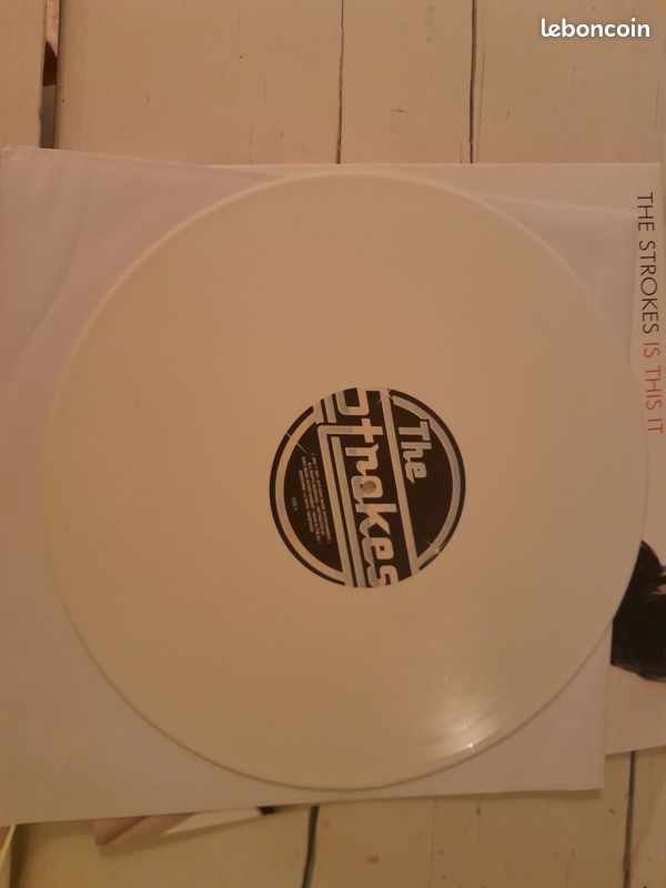 The Strokes – Is This It (vinyle coloré blanc) (image 3)