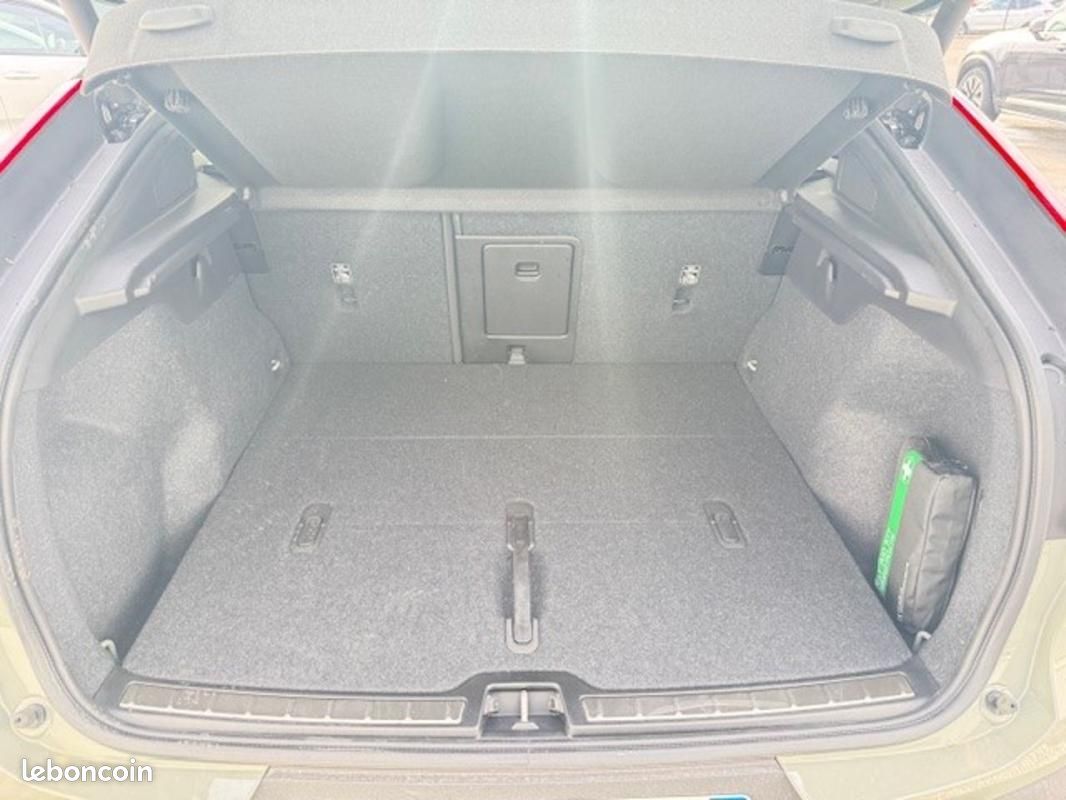 Volvo C40 Recharge Extended Range 252 ch 1EDT Plus (image 10)