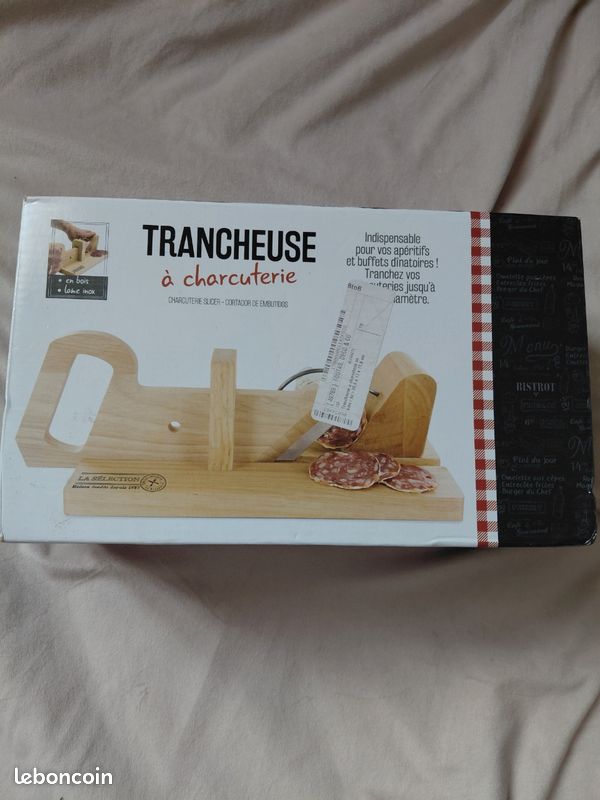 Trancheuse de charcuterie (image 1)