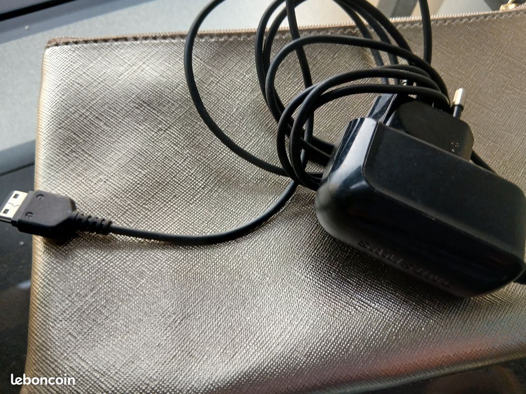 Chargeur de portable (image 2)