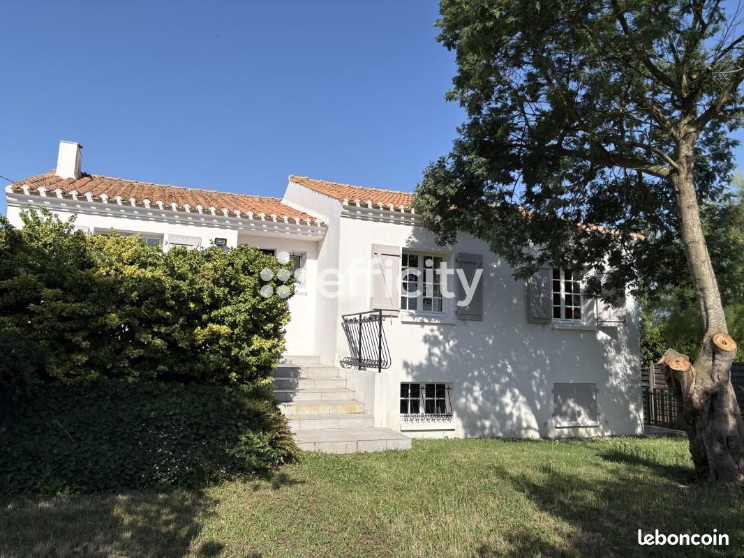 Maison 7 pièces 138 m² · à L'Île-d'Olonne · 138 m² · 380 000 €