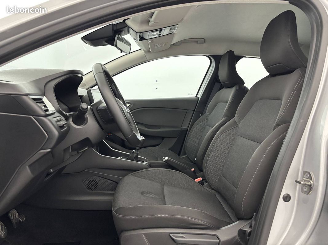 RENAULT Clio TCe 90 Equilibre (image 10)