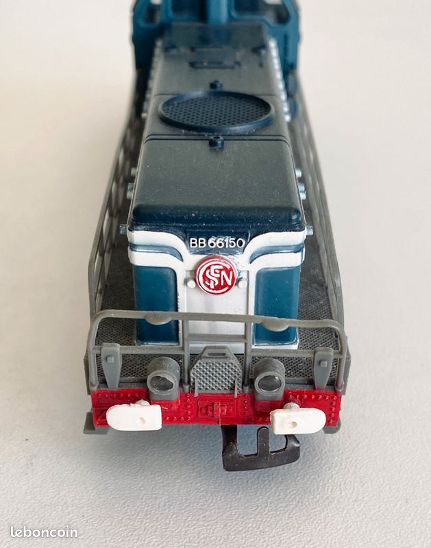 JOUEF BB 66150 de la SNCF Echelle HO Epoque III Locomotive Diesel Électrique... EUR 45,00 - FR