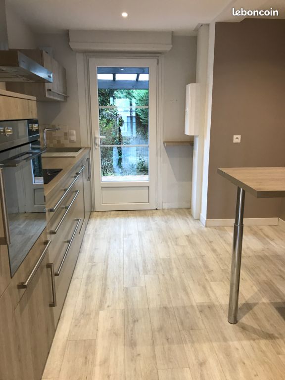 Appartement 5 pièces 101 m² · à Pau · 101 m² · 1 116 €/mois