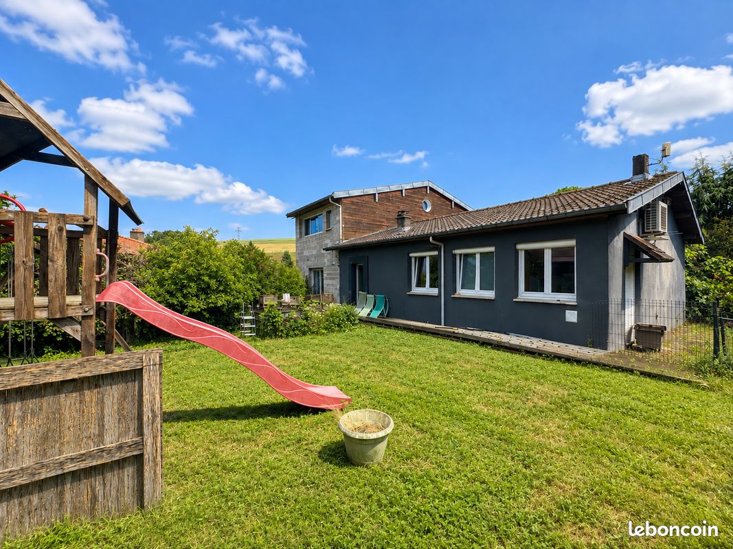 Maison 6 pièces 194 m² · à Agincourt · 194 m² · 324 000 €