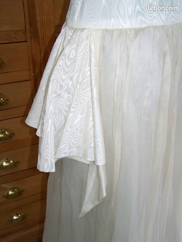 Robe de Mariée Vintage Couture Moire de soie Huis PAULA T 38-40 022 (image 6)