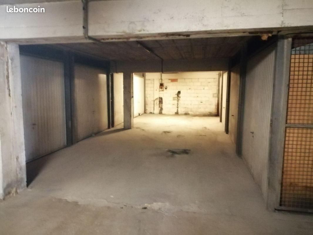 Parking 11 m² · à Marseille · 11 m² · 95 €/mois