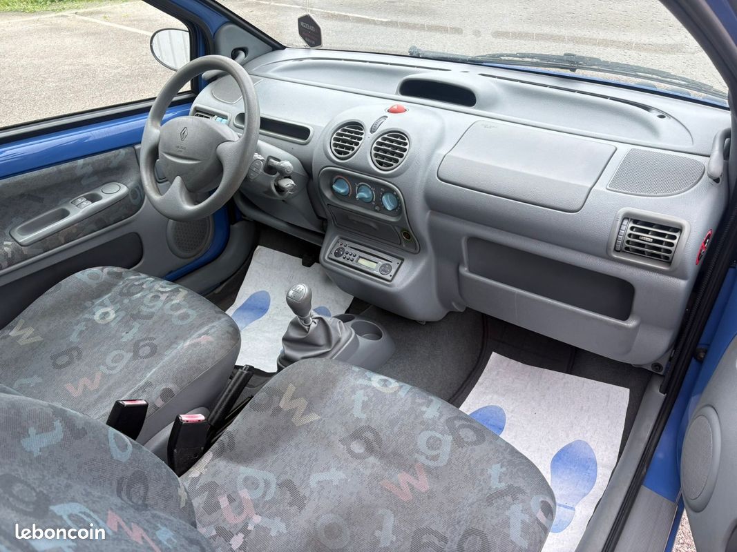 RENAULT TWINGO Emotion 1.2i 60 CV 118300 KM 01/2007 VITRES ÉLECTRIQUES CLIMATISATION (image 11)