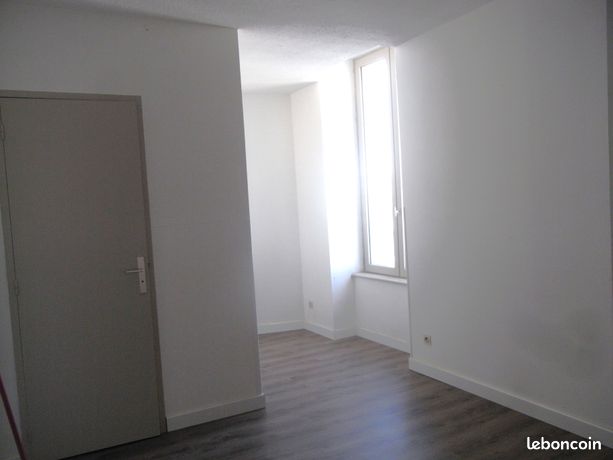 Appartement F2 LOUHANS 1 place marcel guinot