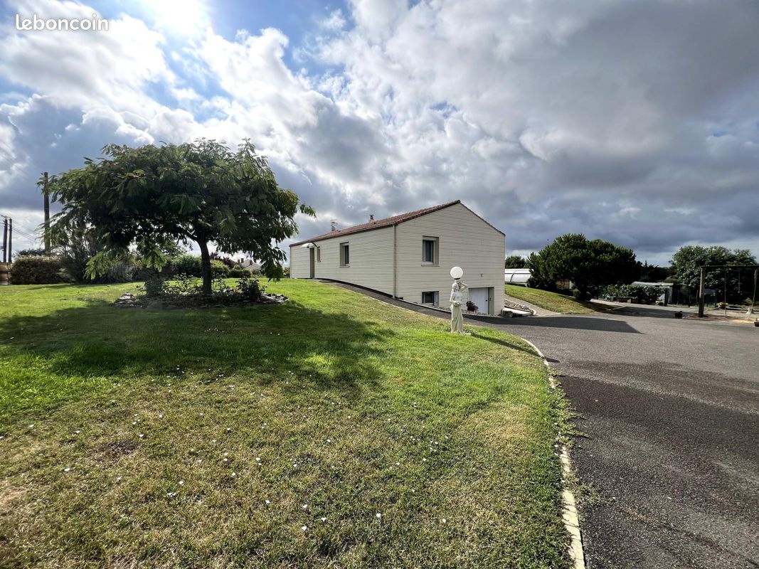 Maison 5 pièces 119 m² · à Longeville-sur-Mer · 119 m² · 299 900 €
