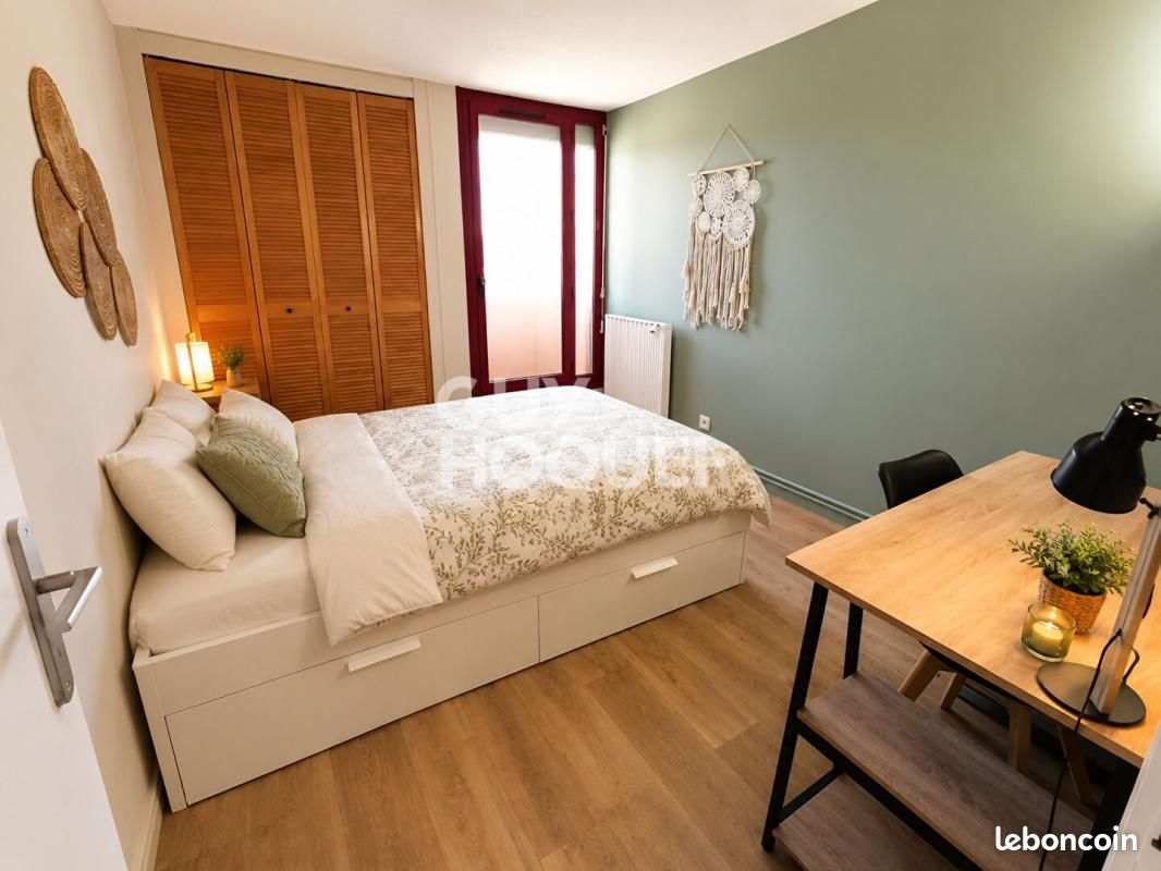 Appartement 6 pièces 11 m² · à Gradignan · 11 m² · 535 €