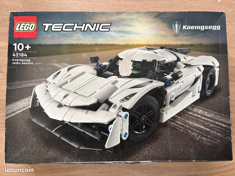 Lego technic Koenigsegg Jesko Absolut (image 1)