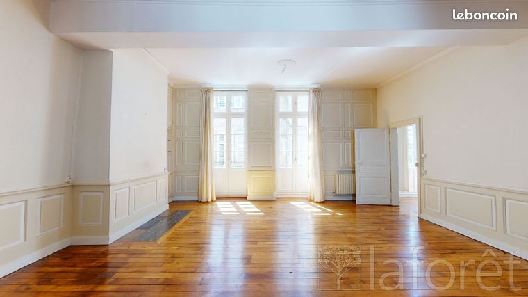 Appartement 3 pièces 104 m²