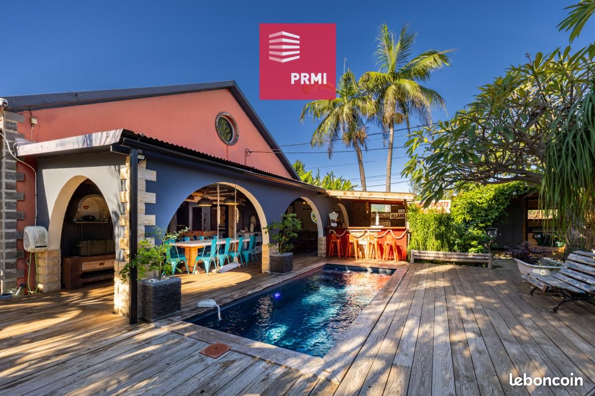 Maison 5 pièces 140 m² · à Petite-Île · 140 m² · 699 000 €