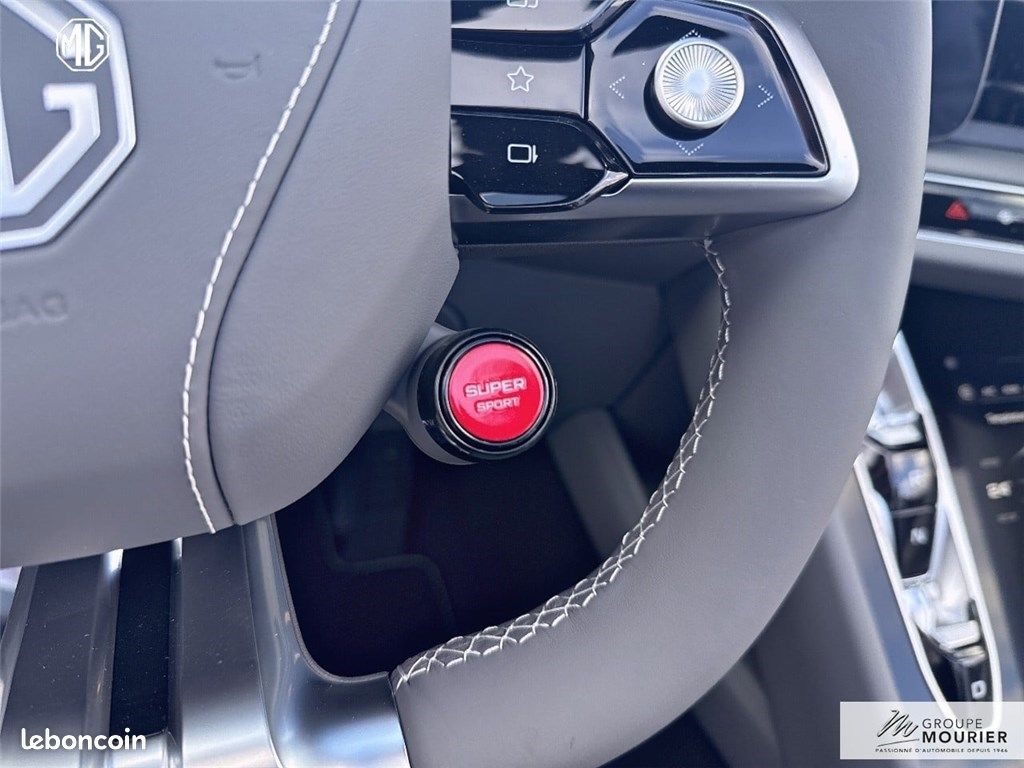 MG cyberster 77KWH - 250 KW 2WD (image 16)