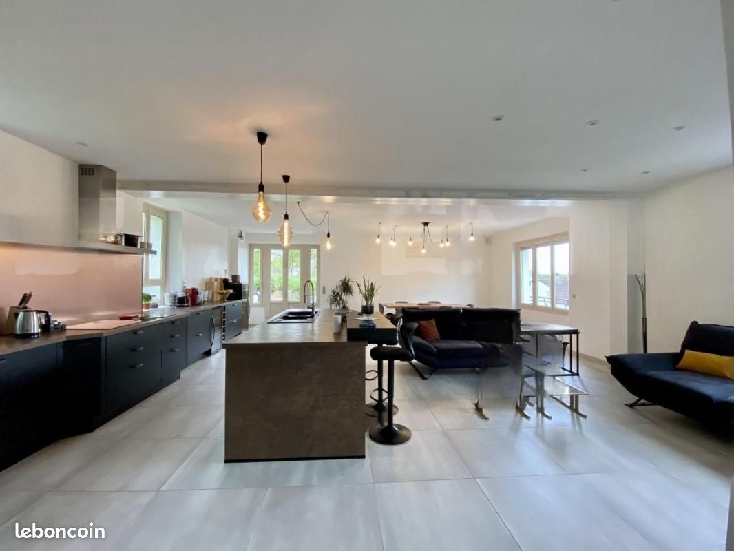 Maison 10 pièces 313 m² · à Gallardon · 313 m² · 576 450 €