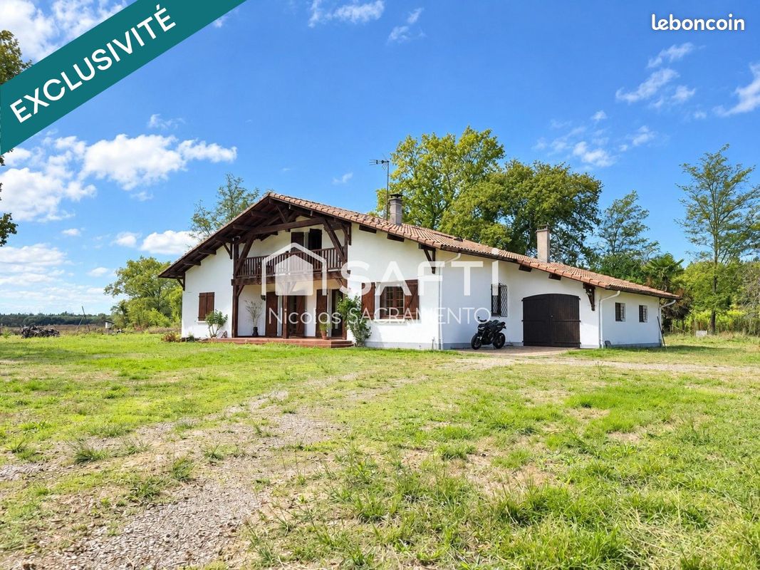 Maison 9 pièces 213 m² · à Ygos-Saint-Saturnin · 213 m² · 366 000 €