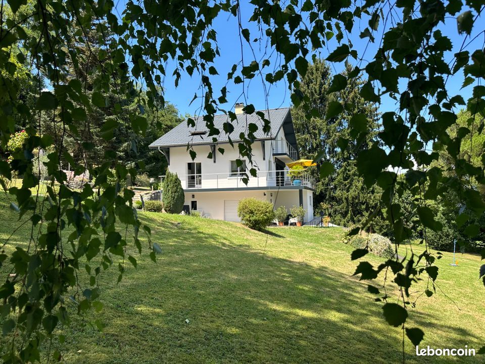 Maison 7 pièces 179 m² · à Barberaz · 179 m² · 2 450 €