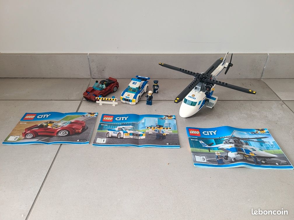 Lego city Police 60138 (image 1)