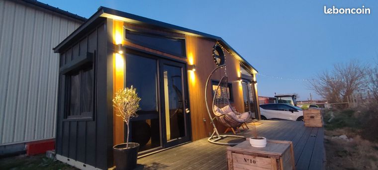 Grande Tiny, 2 entrées, 2 pièces fermées