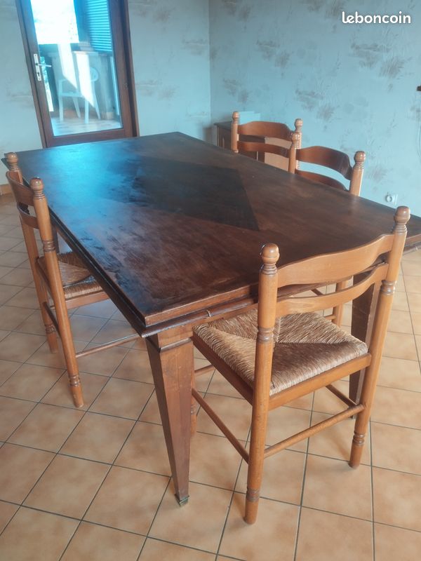Table a manger (image 1)