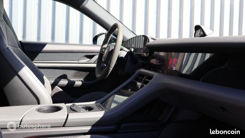 Porsche Taycan 571ch 4S (image 19)