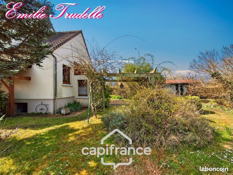 Maison 6 pièces 180 m² · à Vallée-de-Ronsard · 180 m² · 173 200 €