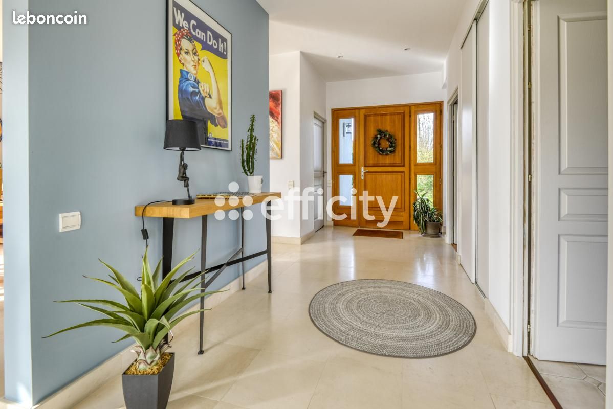 Maison 9 pièces 255 m² · à Carquefou · 255 m² · 774 000 €