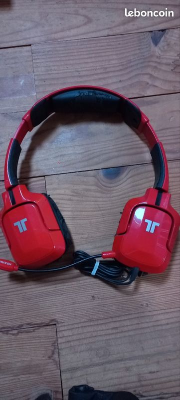 Tritton Kunai Red Headphones TRITTON Kunai Red (TRI903580003/02/1)