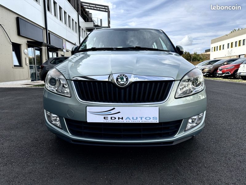 Skoda FABIA 1.2 TSI 105CH ELEGANCE2 DSG7 / 1ÈRE MAIN / REGULATEUR DE VITESSE / RADAR DE RECU (image 13)