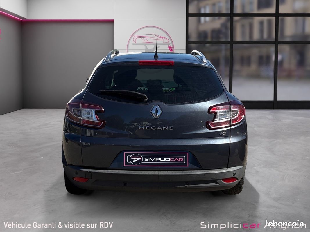 RENAULT MEGANE III BERLINE dCi 110 FAP Energy eco2 Limited (image 7)