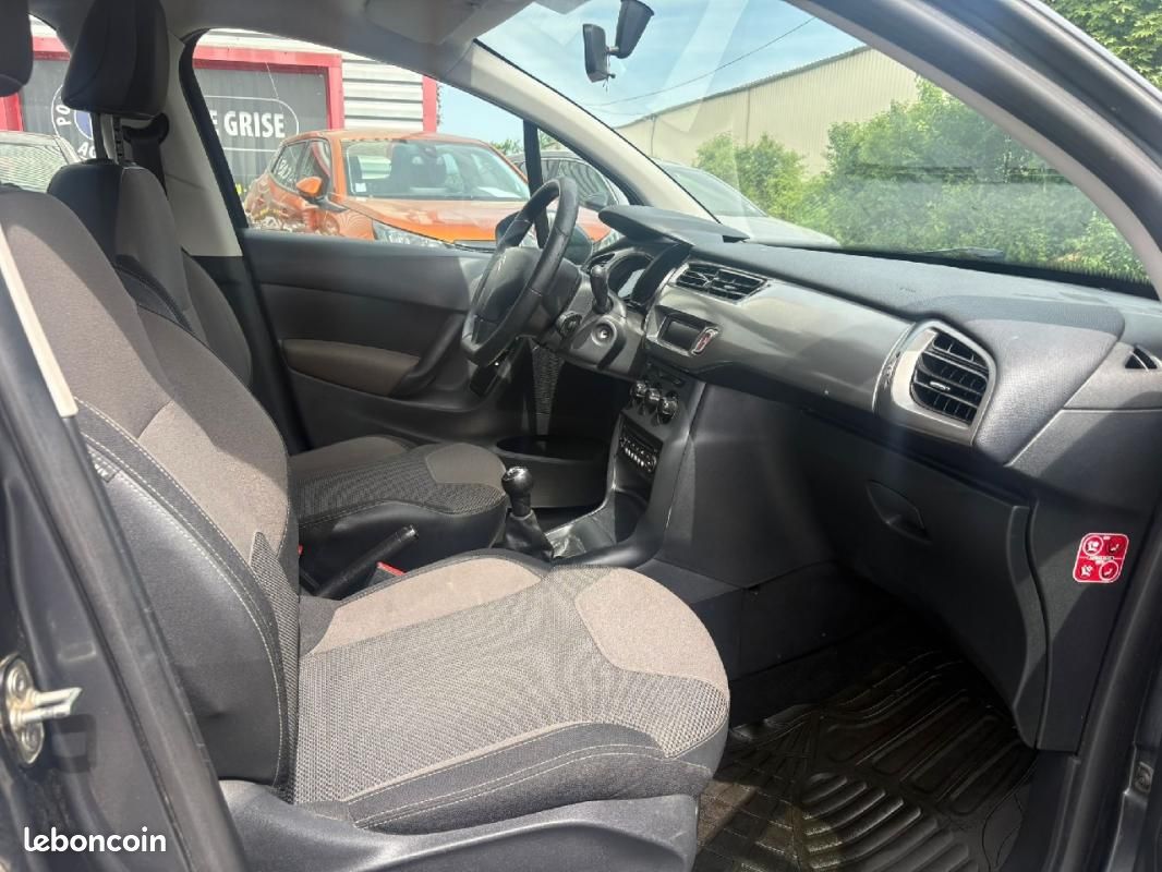 Citroën C3 PureTech 82 Attraction (image 7)