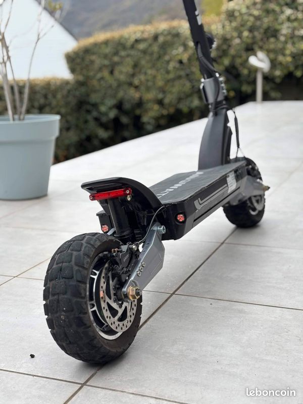 Trottinette électrique ANGWATT X1 – 3600W / 60V / 22,5Ah (image 7)