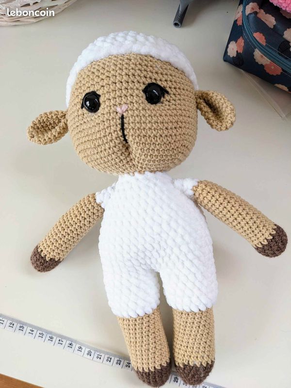 Agneau, doudou peluche fait main au crochet, neuf (image 2)