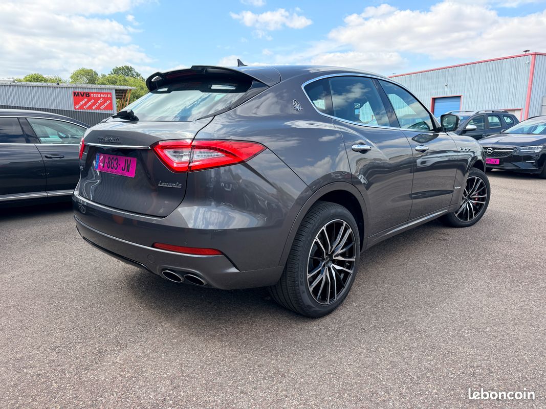 Maserati levante 3.0 v6 s q4 gransport auto 1 ere main avec seulement 45964 kms (image 4)
