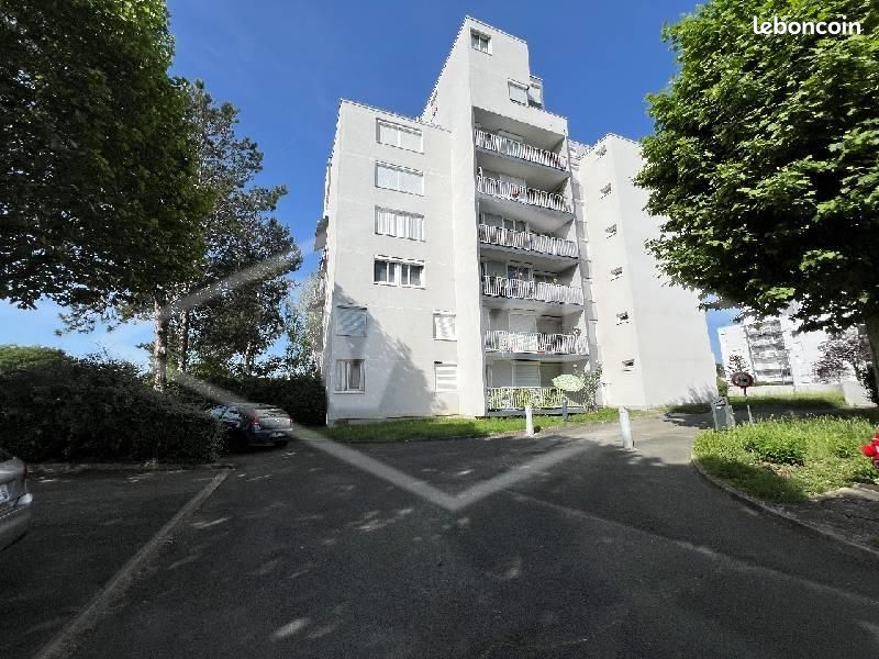 Appartement 4 pièces 84 m² · à Quincy-sous-Sénart · 84 m² · 220 000 €