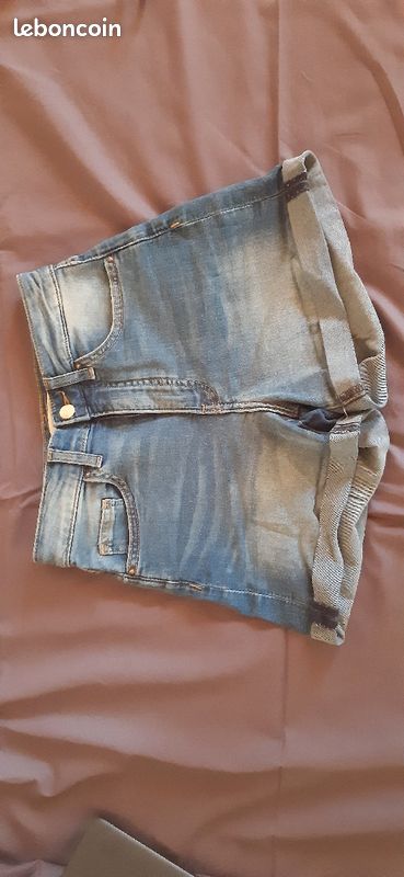 Short en jean bleu taille 34/XS (image 1)