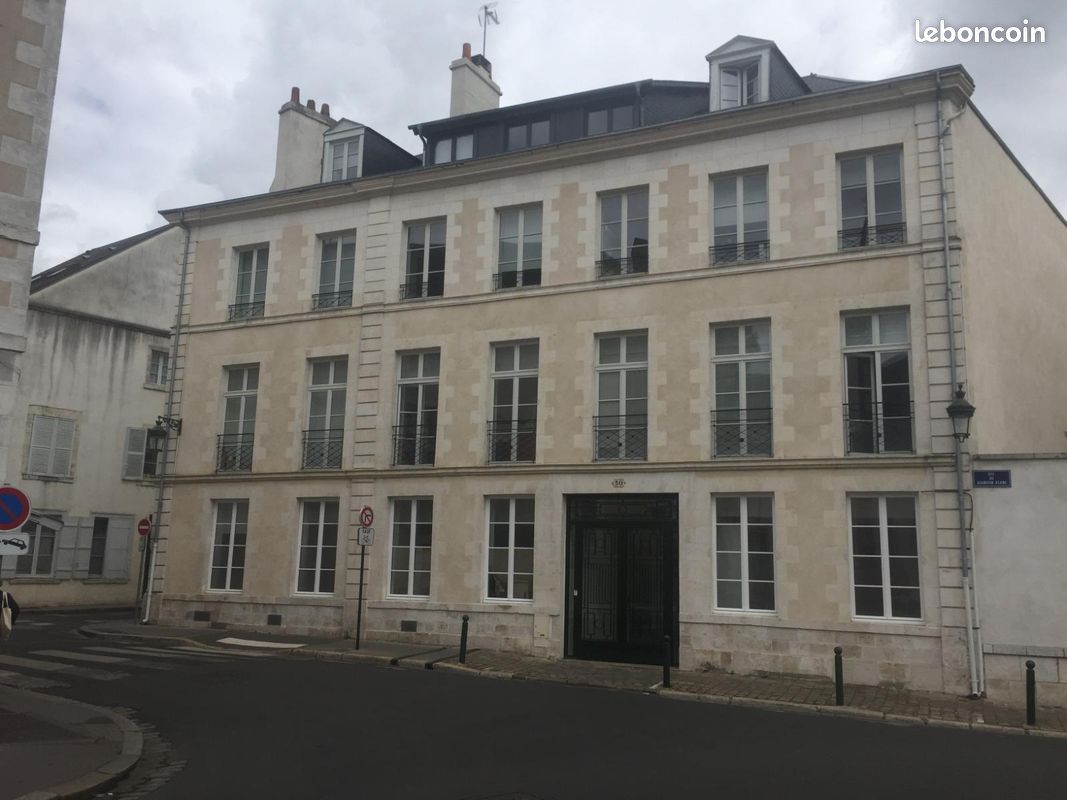 Appartement 1 pièce 18 m² · à Orléans · 18 m² · 455 €