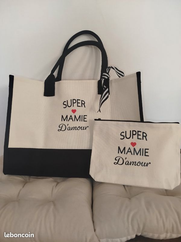 Sac fourre tout + trousse - Mamie d'amour (image 1)