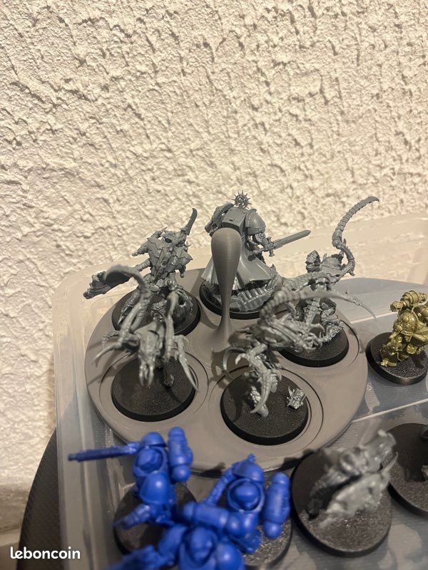 Organisateur de figurines (image 1)