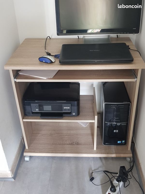 Bureau (image 1)