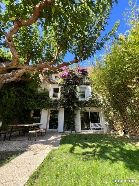 Maison 6 pièces 160 m² · à Graveson · 160 m² · 466 000 €