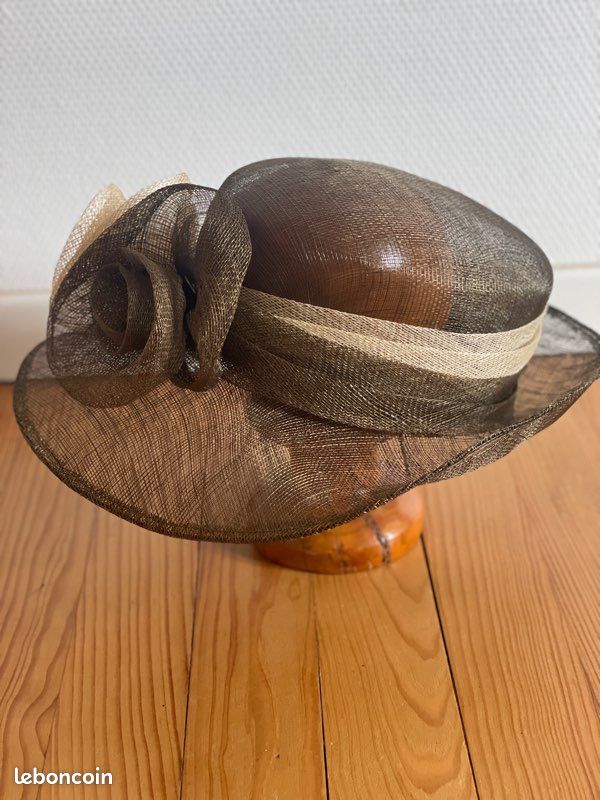 Magnifique Chapeau de Cérémonie / Mariage – État Neuf (image 2)