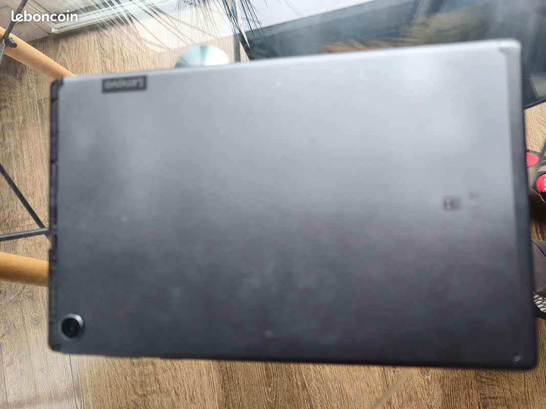 Tablette Lenovo m10 (image 3)